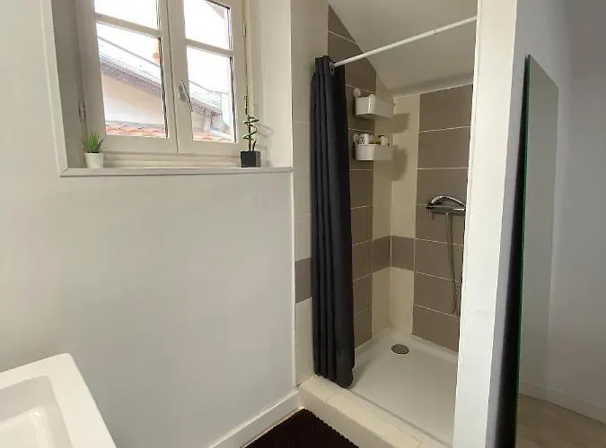 Hyper Centre Et Pres De La 1er Etage 아파트 *